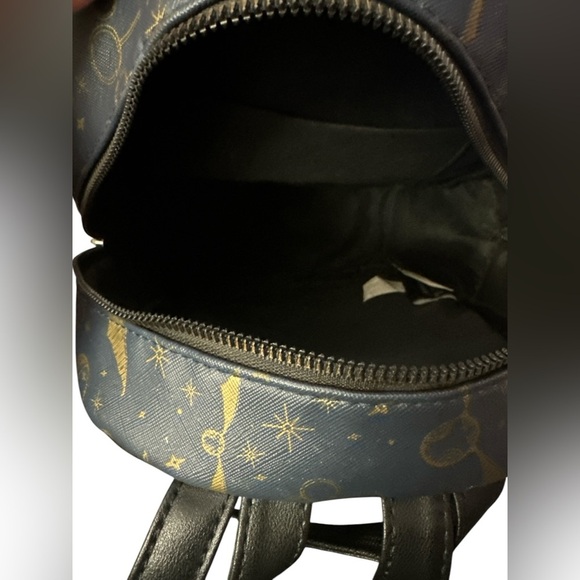 Harry Potter Navy & Gold Quidditch Mini Backpack - Picture 6 of 10